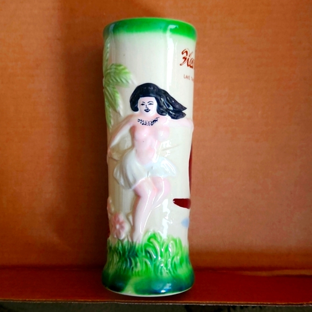 VTG HULA GIRL, toppless Harvey's, Lake Tahoe, Ceramic Glass